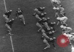 Immagine di American Football match United States USA, 1945, secondo 58 filmato di repertorio 65675071316