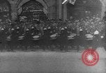 Immagine di Lambeth Walk Germania, 1945, secondo 32 filmato di repertorio 65675071317