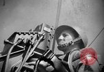 Standbild Praxis feuern Iwo Jima, 1945, aus Sekunde 23 historischem Filmmaterial Videoclip 65675071339