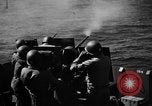 Standbild Praxis feuern Iwo Jima, 1945, aus Sekunde 33 historischem Filmmaterial Videoclip 65675071339