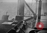 Standbild US Navy spray Systeme zur Bekämpfung von Feuer Iwo Jima, 1945, aus Sekunde 18 historischem Filmmaterial Videoclip 65675071340