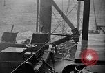 Standbild US Navy spray Systeme zur Bekämpfung von Feuer Iwo Jima, 1945, aus Sekunde 19 historischem Filmmaterial Videoclip 65675071340