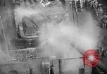 Standbild US Navy spray Systeme zur Bekämpfung von Feuer Iwo Jima, 1945, aus Sekunde 32 historischem Filmmaterial Videoclip 65675071340