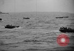 Standbild 3rd Marine Division Iwo Jima, 1945, aus Sekunde 58 historischem Filmmaterial Videoclip 65675071341