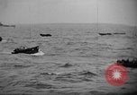 Standbild 3rd Marine Division Iwo Jima, 1945, aus Sekunde 59 historischem Filmmaterial Videoclip 65675071341
