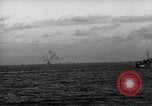 Standbild amphibischen Invasion Iwo Jima, 1945, aus Sekunde 14 historischem Filmmaterial Videoclip 65675071342