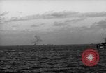 Standbild amphibischen Invasion Iwo Jima, 1945, aus Sekunde 15 historischem Filmmaterial Videoclip 65675071342