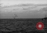 Standbild amphibischen Invasion Iwo Jima, 1945, aus Sekunde 16 historischem Filmmaterial Videoclip 65675071342
