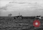Standbild amphibischen Invasion Iwo Jima, 1945, aus Sekunde 26 historischem Filmmaterial Videoclip 65675071342