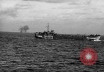 Standbild amphibischen Invasion Iwo Jima, 1945, aus Sekunde 28 historischem Filmmaterial Videoclip 65675071342