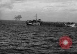 Standbild amphibischen Invasion Iwo Jima, 1945, aus Sekunde 29 historischem Filmmaterial Videoclip 65675071342