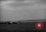 Standbild Die amphibischen Invasion von Iwo Jima in Zweiten Weltkrieg Iwo Jima, 1945, aus Sekunde 30 historischem Filmmaterial Videoclip 65675071345