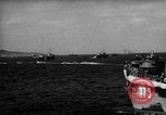 Standbild Die amphibischen Invasion von Iwo Jima in Zweiten Weltkrieg Iwo Jima, 1945, aus Sekunde 59 historischem Filmmaterial Videoclip 65675071345
