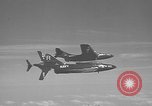 Immagine di Portaerei e Grumman F9 getti United States USA, 1953, secondo 9 filmato di repertorio 65675071362