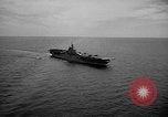 Immagine di Portaerei in Hawaii Pearl Harbor Hawaii USA, 1949, secondo 5 filmato di repertorio 65675071363