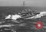 Immagine di Portaerei in Hawaii Pearl Harbor Hawaii USA, 1949, secondo 8 filmato di repertorio 65675071363