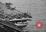 Immagine di Portaerei in Hawaii Pearl Harbor Hawaii USA, 1949, secondo 26 filmato di repertorio 65675071363