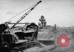 Standbild United States Army Ingenieure in Betrieb Sandstein Enewetak Atoll Marshall Inseln, 1948, aus Sekunde 1 historischem Filmmaterial Videoclip 65675071371