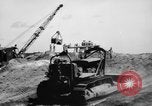 Standbild United States Army Ingenieure in Betrieb Sandstein Enewetak Atoll Marshall Inseln, 1948, aus Sekunde 5 historischem Filmmaterial Videoclip 65675071371