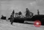 Standbild United States Army Ingenieure in Betrieb Sandstein Enewetak Atoll Marshall Inseln, 1948, aus Sekunde 54 historischem Filmmaterial Videoclip 65675071371
