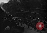 Immagine di Carrozza a cavallo razza Francia, 1943, secondo 4 filmato di repertorio 65675071388
