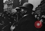 Immagine di Carrozza a cavallo razza Francia, 1943, secondo 44 filmato di repertorio 65675071388