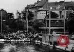 Image une compétition de natation Allemagne, 1943, de la seconde 11 séquences d'archives historiques vidéo 65675071389