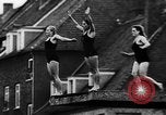Image une compétition de natation Allemagne, 1943, de la seconde 13 séquences d'archives historiques vidéo 65675071389