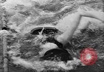 Image une compétition de natation Allemagne, 1943, de la seconde 58 séquences d'archives historiques vidéo 65675071389