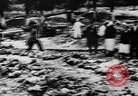 Standbild Trauerfeier Vinnitsa Ukraine Sowjetunion, 1943, aus Sekunde 22 historischem Filmmaterial Videoclip 65675071392