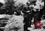 Standbild Trauerfeier Vinnitsa Ukraine Sowjetunion, 1943, aus Sekunde 29 historischem Filmmaterial Videoclip 65675071392