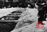 Standbild Trauerfeier Vinnitsa Ukraine Sowjetunion, 1943, aus Sekunde 30 historischem Filmmaterial Videoclip 65675071392