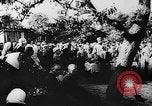 Standbild Trauerfeier Vinnitsa Ukraine Sowjetunion, 1943, aus Sekunde 55 historischem Filmmaterial Videoclip 65675071392