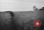 Standbild Deutsche Infanterie Sowjetunion, 1943, aus Sekunde 34 historischem Filmmaterial Videoclip 65675071393