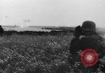 Standbild Deutsche Infanterie Sowjetunion, 1943, aus Sekunde 55 historischem Filmmaterial Videoclip 65675071393