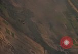 Image Air Strike le Vietnam du Sud, 1965, de la seconde 35 séquences d'archives historiques vidéo 65675071413