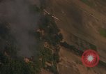 Image Air Strike le Vietnam du Sud, 1965, de la seconde 40 séquences d'archives historiques vidéo 65675071413