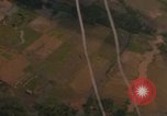 Image Air Strike le Vietnam du Sud, 1965, de la seconde 51 séquences d'archives historiques vidéo 65675071413