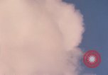 Image Air Strike le Vietnam du Sud, 1965, de la seconde 59 séquences d'archives historiques vidéo 65675071413