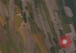 Image Air Strike le Vietnam du Sud, 1965, de la seconde 18 séquences d'archives historiques vidéo 65675071414