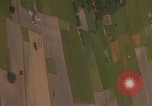 Image Air Strike le Vietnam du Sud, 1965, de la seconde 24 séquences d'archives historiques vidéo 65675071414