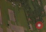 Image Air Strike le Vietnam du Sud, 1965, de la seconde 25 séquences d'archives historiques vidéo 65675071414