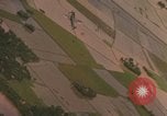Image Air Strike le Vietnam du Sud, 1965, de la seconde 29 séquences d'archives historiques vidéo 65675071414