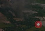 Image Air Strike le Vietnam du Sud, 1965, de la seconde 58 séquences d'archives historiques vidéo 65675071414