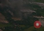 Image Air Strike le Vietnam du Sud, 1965, de la seconde 59 séquences d'archives historiques vidéo 65675071414