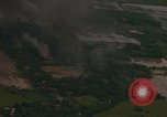 Image Air Strike le Vietnam du Sud, 1965, de la seconde 61 séquences d'archives historiques vidéo 65675071414