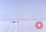Standbild LC-47H der Antarktis, 1964, aus Sekunde 51 historischem Filmmaterial Videoclip 65675071417