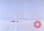 Standbild LC-47H der Antarktis, 1964, aus Sekunde 53 historischem Filmmaterial Videoclip 65675071417