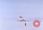 Standbild LC-47H der Antarktis, 1964, aus Sekunde 4 historischem Filmmaterial Videoclip 65675071418