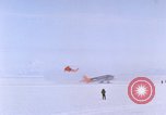 Standbild LC-47H der Antarktis, 1964, aus Sekunde 9 historischem Filmmaterial Videoclip 65675071418